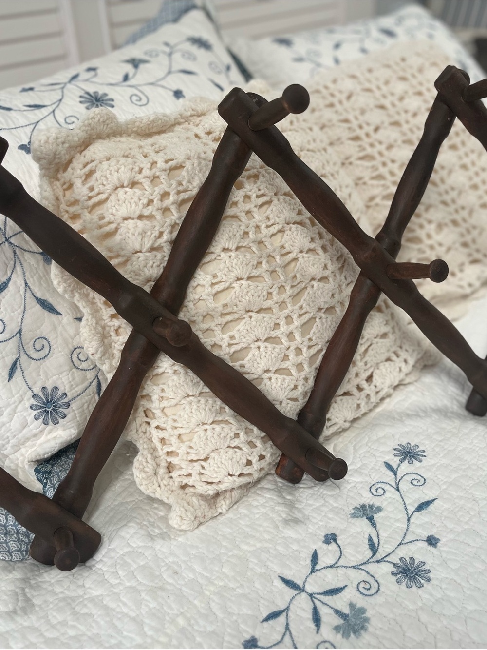 Vintage Wooden Accordion Wall Rack - Dark Brown - heavier then the average rack